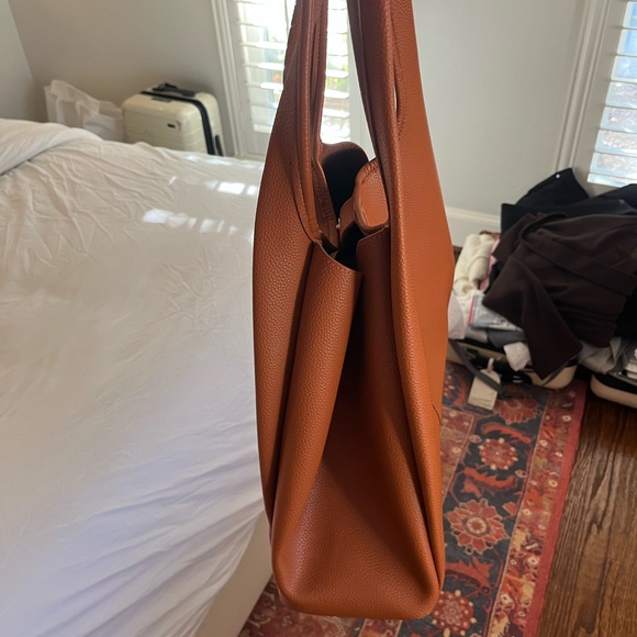 Anthropologie: The Utilia Tote (Leather Tote Bag) - Picture 3 of 5